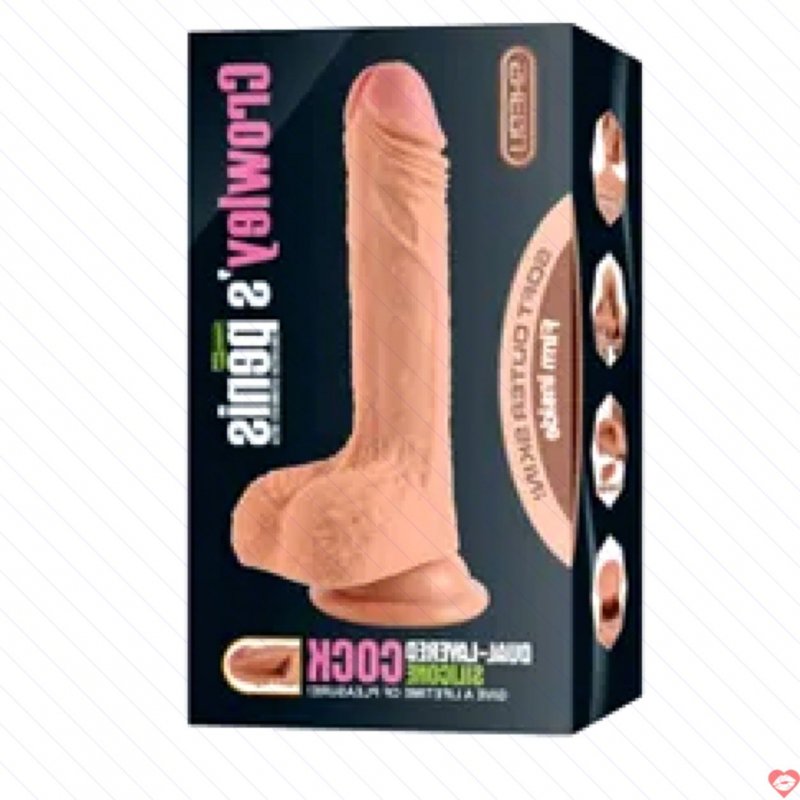 Sướng đến tê dại với dương vật giả mềm mịn