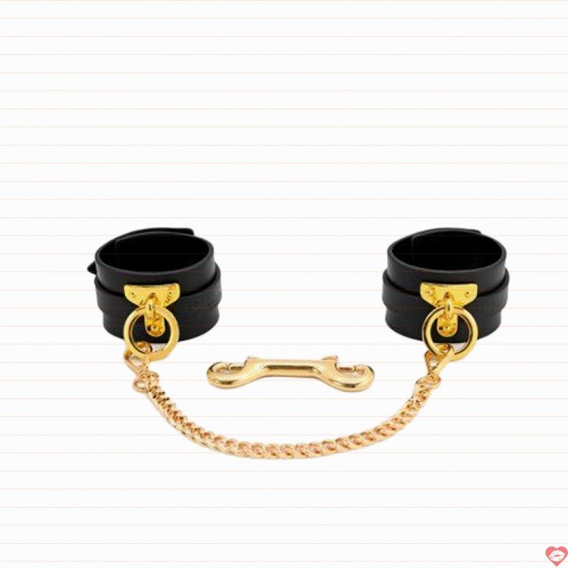 Bộ đồ chơi BDSM da cao cấp sang trọng kích thích đam mê 